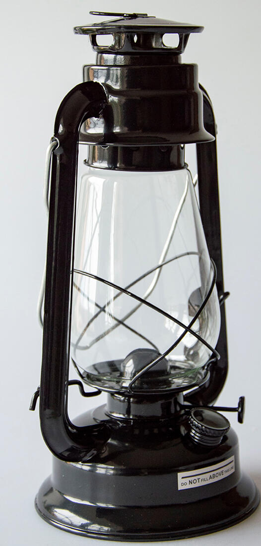 lampa petrolejová 30cm ČER