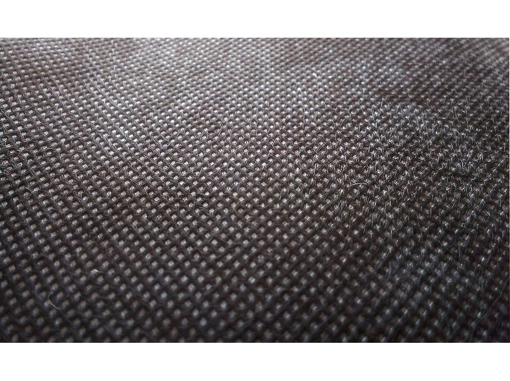 textilie netkaná 1.6/  1m ČER  UV 50g/m2   (100m)